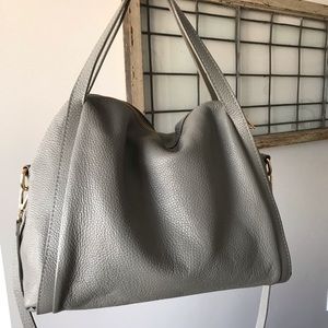 Light grey handbag made in Italy 🇮🇹
